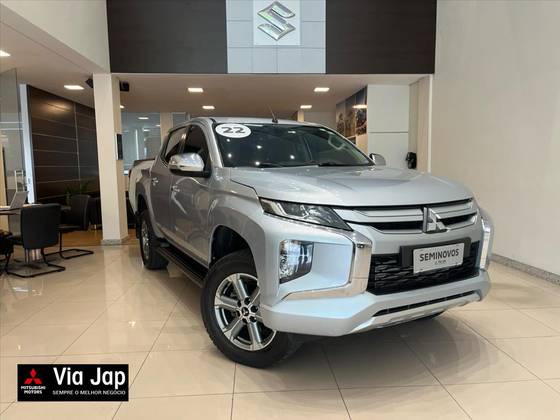 MITSUBISHI L200 TRITON 2.4 16V TURBO DIESEL SPORT HPE CD 4P 4X4 AUTOMÁTICO MITSUBISHI L200 TRITON 2.4 16V TURBO DIESEL SPORT HPE CD 4P 4X4 AUTOMÁTICO
